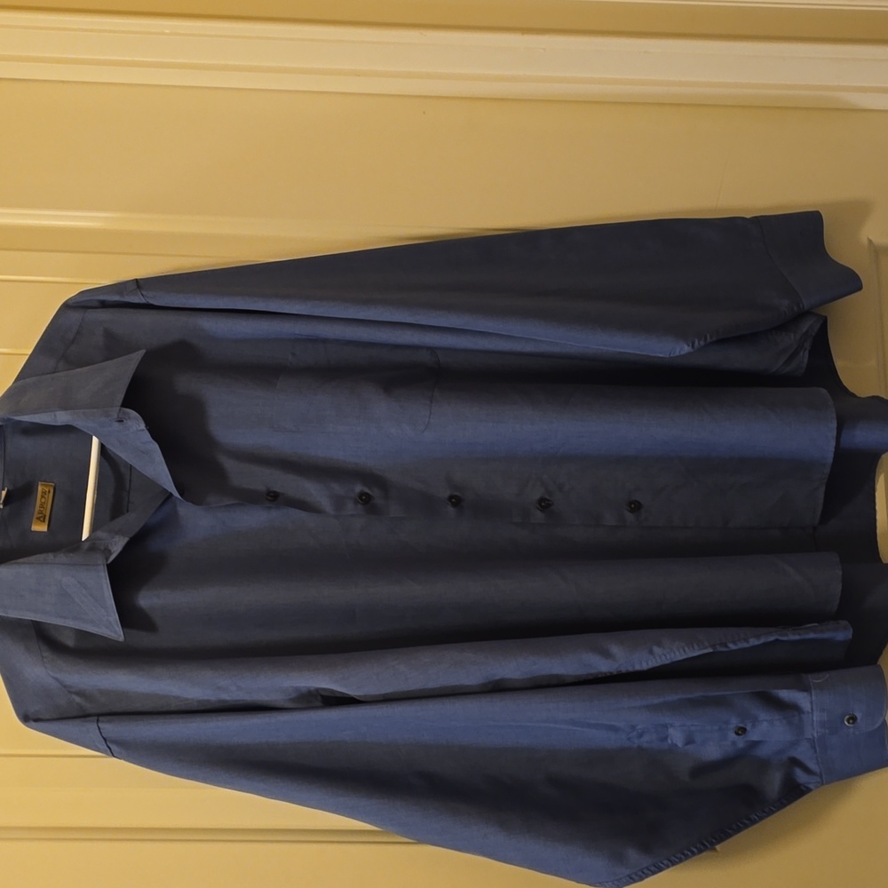 Arrow Dress shirt. Blue. EUC. XXlarge
